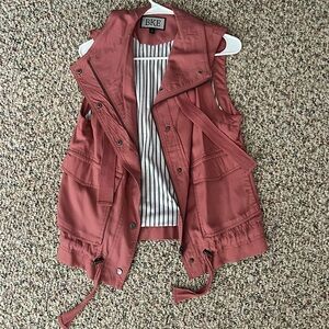 BKE pink vest